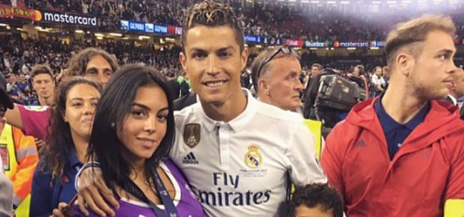 Verboden Foto Van Vriendin Ronaldo Opgedoken Volledig Naakt